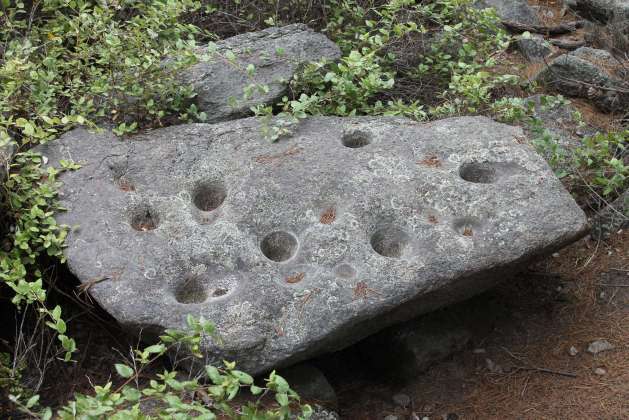 Cupped Stones 