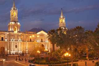 The Main Square (Plaza de Armas)