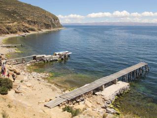 Titicaca Lake and departure to La Paz