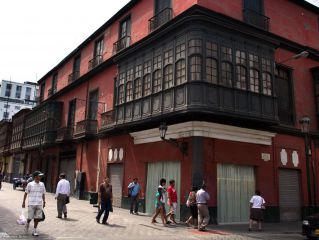 Lima city tour and depart to Arequipa